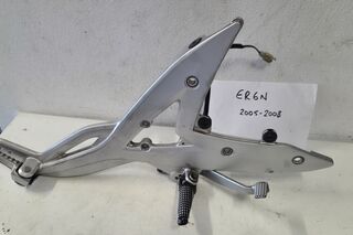 Scarita cu suport si pedala  partea dreapta Kawasaki ER6N /ER6F 2005-2008