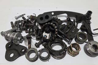 Suporti/bucse/suruburi diverse Kawasaki Z750 2004-2006