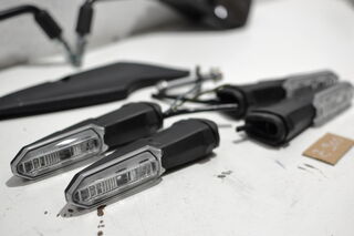 Semnalizare led originala Kawasaki Z900 2020-2024