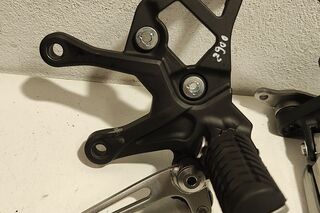 Scarita completa partea stanga Kawasaki Z900 2017-2024