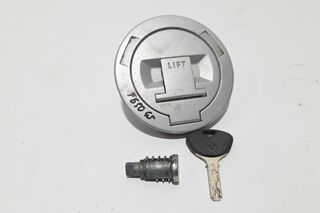 Buson + incuietoare sa + cheie BMW F 650 GS 2008-2012