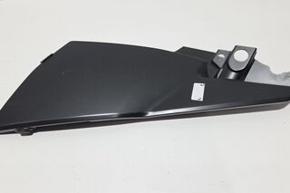 Carena sub-rezervor stanga Suzuki B-King 1300