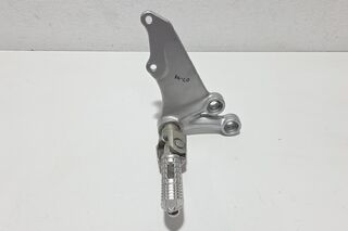 Suport scarita dreapta cu scarita Suzuki GSX-R 600 750 2006-2010