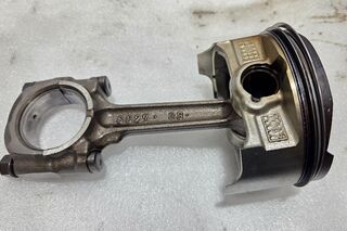 Piston biela Kawasaki ER6N 2009-2011