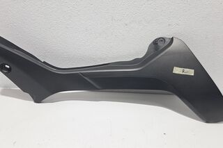 Plastic sub rezervor dreaptaTriumph Tiger 1050 2007-2013