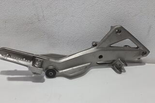 Suport scarita dreapta cu scarita pasager  Honda Hornet 600 2007-2011