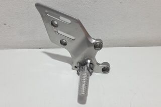 Scarita dreapta cu suport Yamaha MT09 SP 2021-2023
