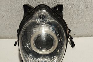 Far Suzuki SFV 650 Gladius