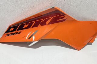 Carena laterala stanga KTM 390 Duke 2024+
