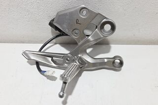 Scarita dreapta cu suport  Yamaha MT09 2017-2020