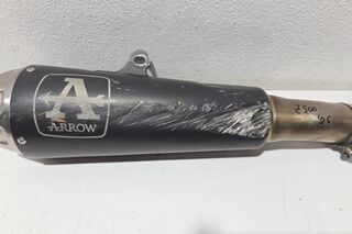 Toba Arrow avariata Kawasaki Z500 2025