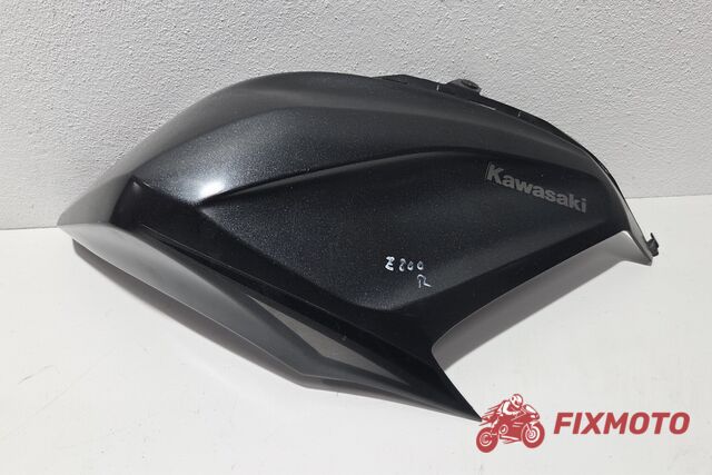 Carena rezervor partea dreapta Kawasaki z800