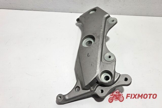 Suport motor/cadru stanga Honda Hornet 2007-2011