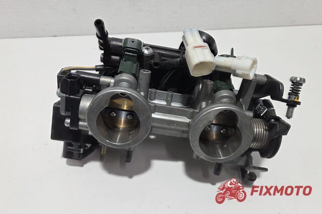 Rampa injectie /injectoare Kawasaki Versys 650 2010-2014