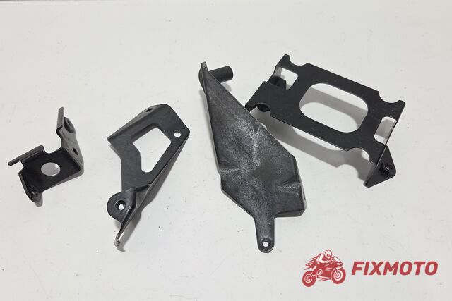 Suporti diversi Kawasaki Versys 650 2010-2014