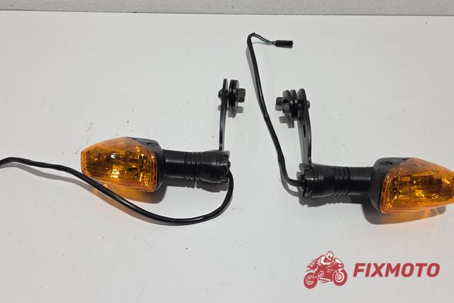 Set semnalizari spate originale Kawasaki Versys 650 2007-2009