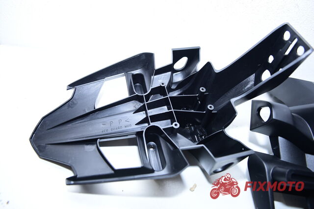 Plastic suport numar Yamaha R1 2007-2008