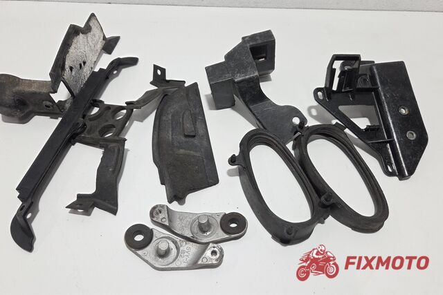 Suporti /garnituri/plastice Yamaha R1 2007-2008