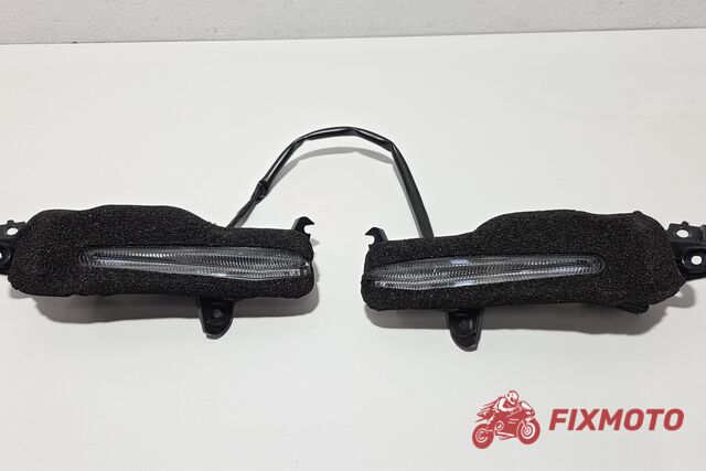 Pozitii far Yamaha R1 2015-2019