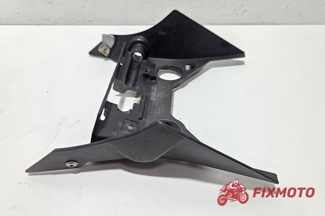 Carena centrala incuietoare  sa BMW F 650 GS 2008-2012