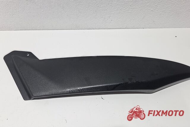 Plastic ornament rezervor dreapta Yamaha R1 2002-2003