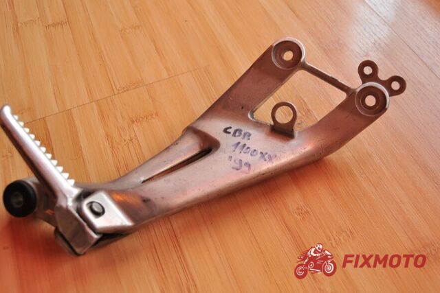 Scarita pasager dreapta Honda CBR1100XX