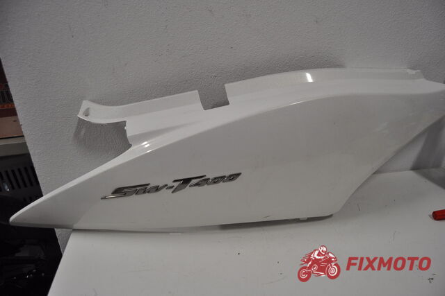 Carena codita dreapta Honda SW-T 400 2009