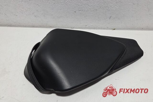 Sa pasager originala Aprilia RSV4 Tuono V4 1100