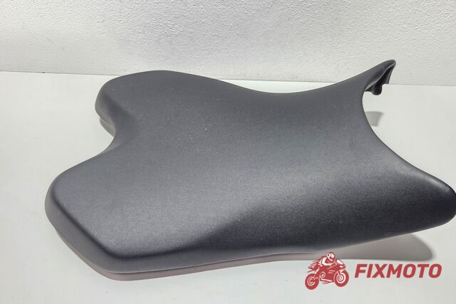 Sa pilot neagra Yamaha R6 2008-2016