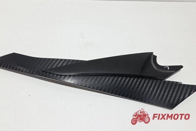 Carena sub-rezervor stanga Suzuki GSXR 600 /750 K8-L0