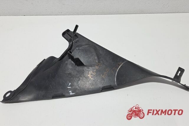 Plastic interior lateral stanga Suzuki GSXR 600 750 k6 k7