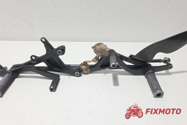 Scarite sport Yamaha R1 2004-2006