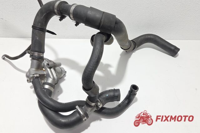 Pompa apa +furtune Honda CBR 600 RR 2003 2006