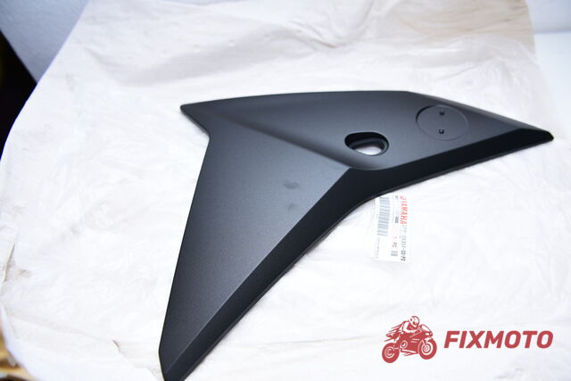 Carena dreapta laterala Yamaha MT-09 Tracer 2015-2017