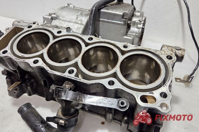 Carter superior cilindrii Yamaha FZ6 2004-2007