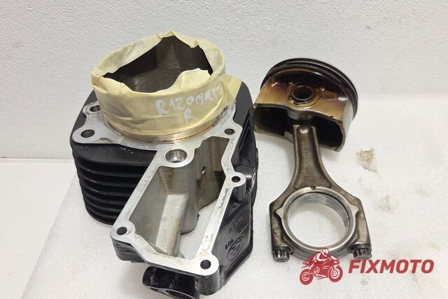 Cilindru dreapta +piston BMW R1200RT 2005-2009