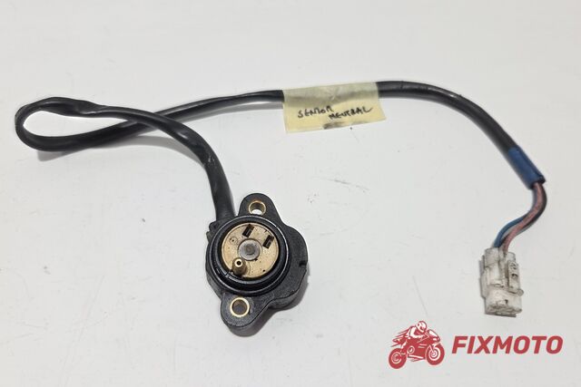 Senzor neutru  Suzuki GSR600