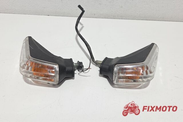 Semnalizari spate  Suzuki GSR600