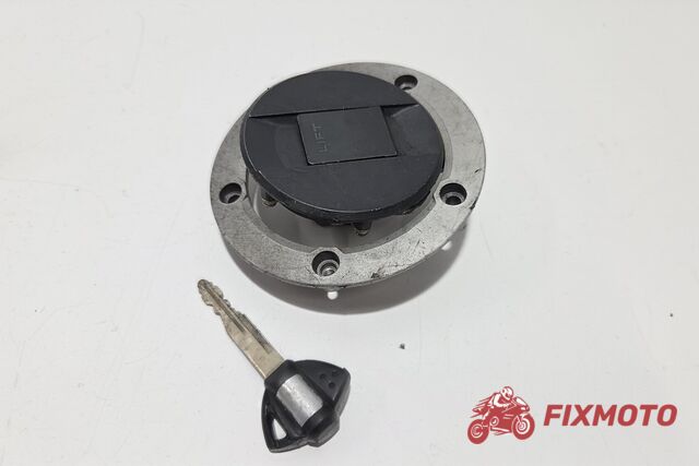 Buson +cheie  Suzuki GSR600