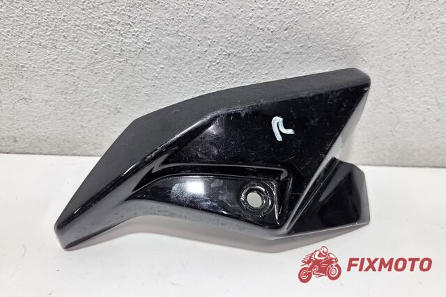Carena far dreapta  Suzuki GSR600