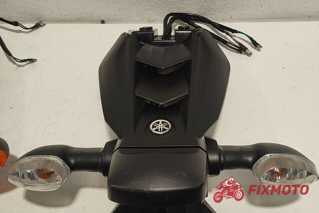 Suport numar original cu semnalizari Yamaha Xj6 Diversion