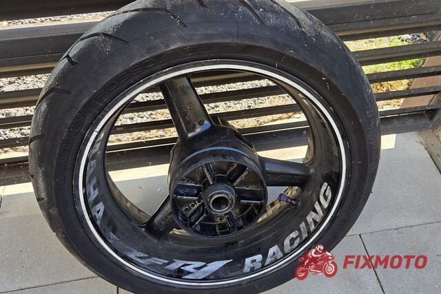 Janta spate Yamaha R1 2002-2003