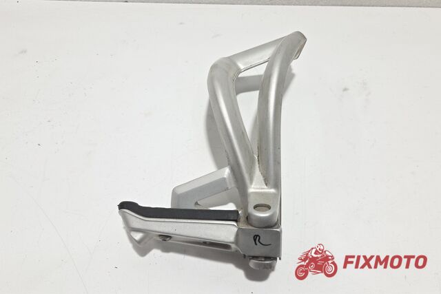 Scarita pasager dreapta Triumph Tiger 1050 2007-2013