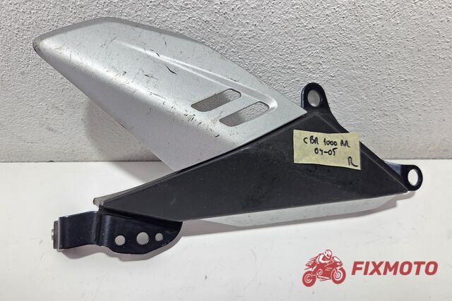 Prindere suport numar dreapta Honda CBR1000RR 2004-2005