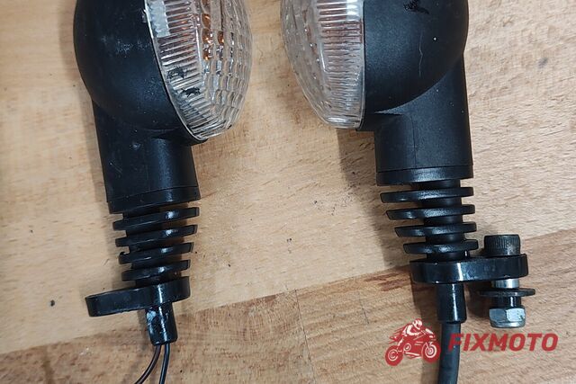 Set 2 semnalizari Yamaha Mt-03