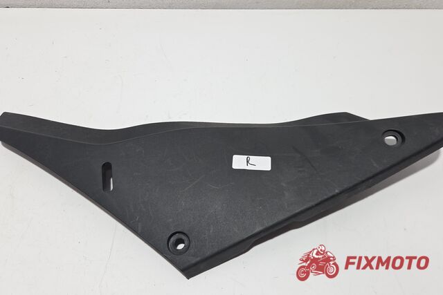Carena sub sezut dreapta Honda Varadero 1000 2007+