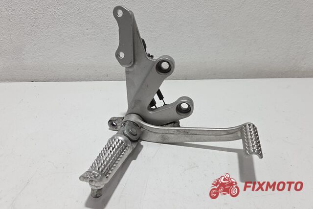 Scarita pilot dreapta frana Suzuki GSXR 600 750 k1-k3