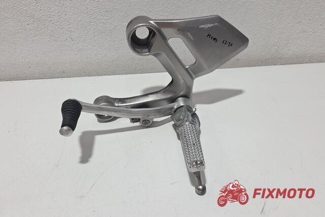 Scarita stanga Yamaha MT09 2017-2020