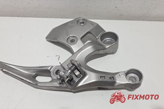 Suport scarita dreapta Yamaha MT09 2017-2020