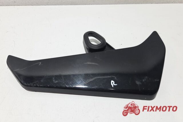 Carena dreapta semnalizare Yamaha MT09 2017-2020